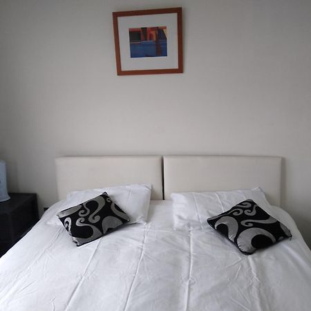 Room In Luxurious Penthouse Apartment 伦敦 外观 照片